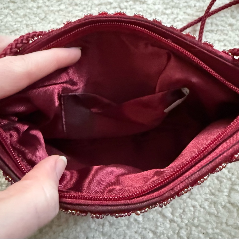 SOLD Red beaded evening bag - Picture 7 of 8